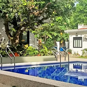 Alona Whitehouses Resort Panglao