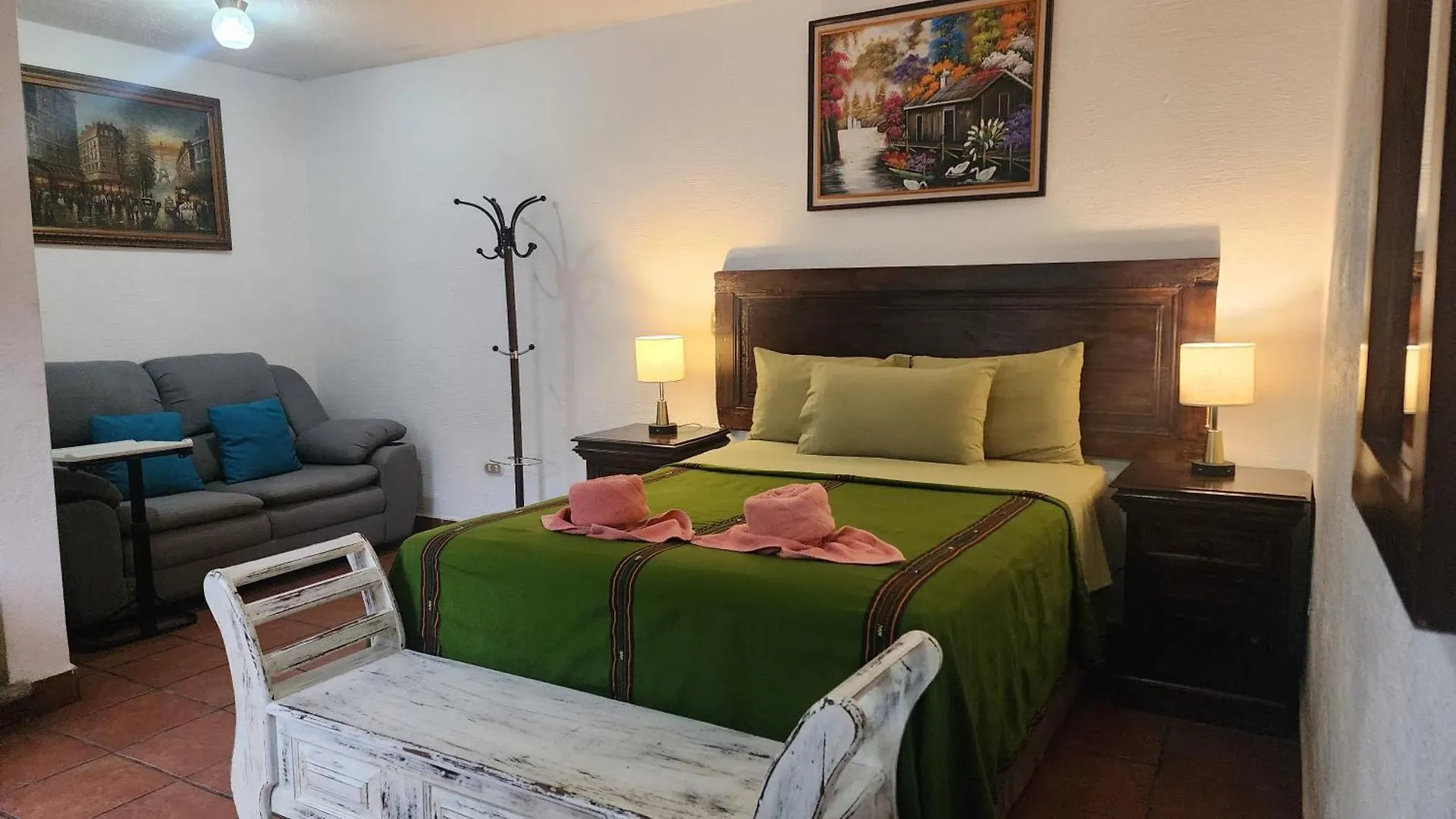 Magnolias Hotel Antigua